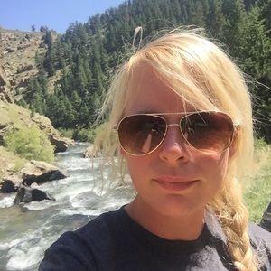 Meet your Posher, Amy